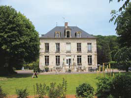 Photo 4 of Chateau Le Brevedent