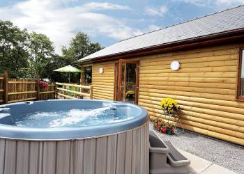 Heartsease Lodges