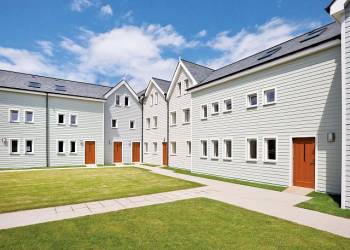Strand Court Apartments