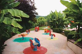 Le Paradis - Holiday Park in St Leon, Aquitaine, France
