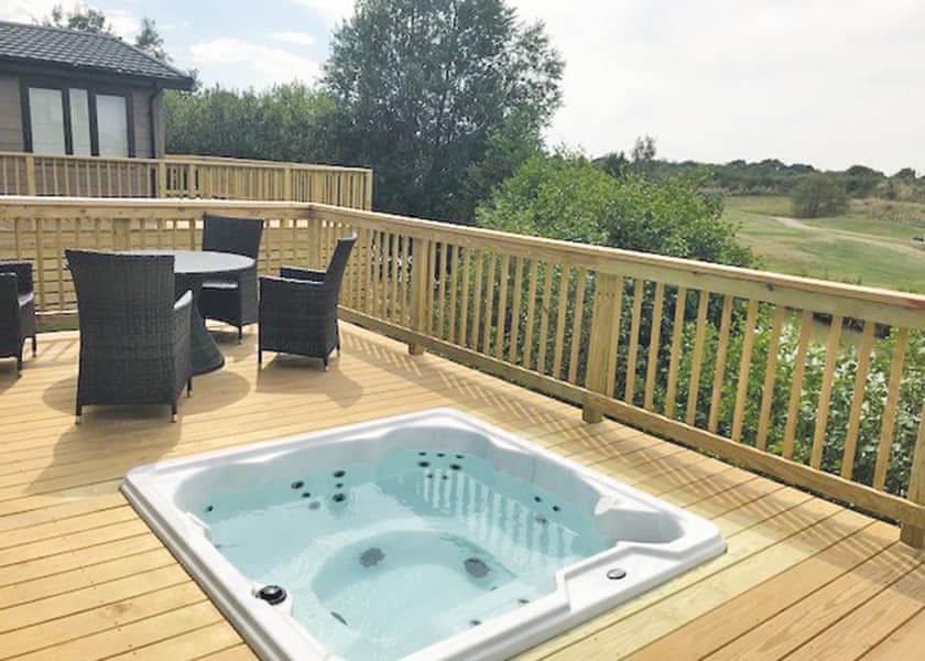 Kingswood Golf Lodges