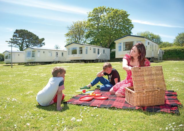 Holiday Parks 1 to 20 in Devon in Devon - luxury and cheap self ...