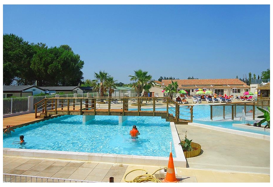 Languedoc Roussillon Camping Sites 1 to 20 in Languedoc Roussillon, France