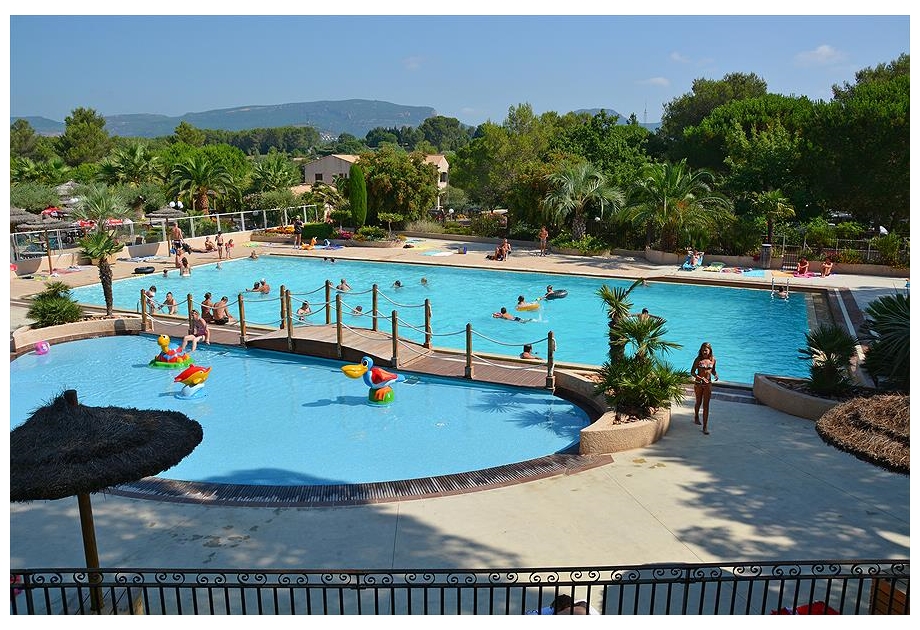Campsite Lei Suves - Holiday Park in Roquebrune-sur-Argens, Provence-Cote-dAzur, France
